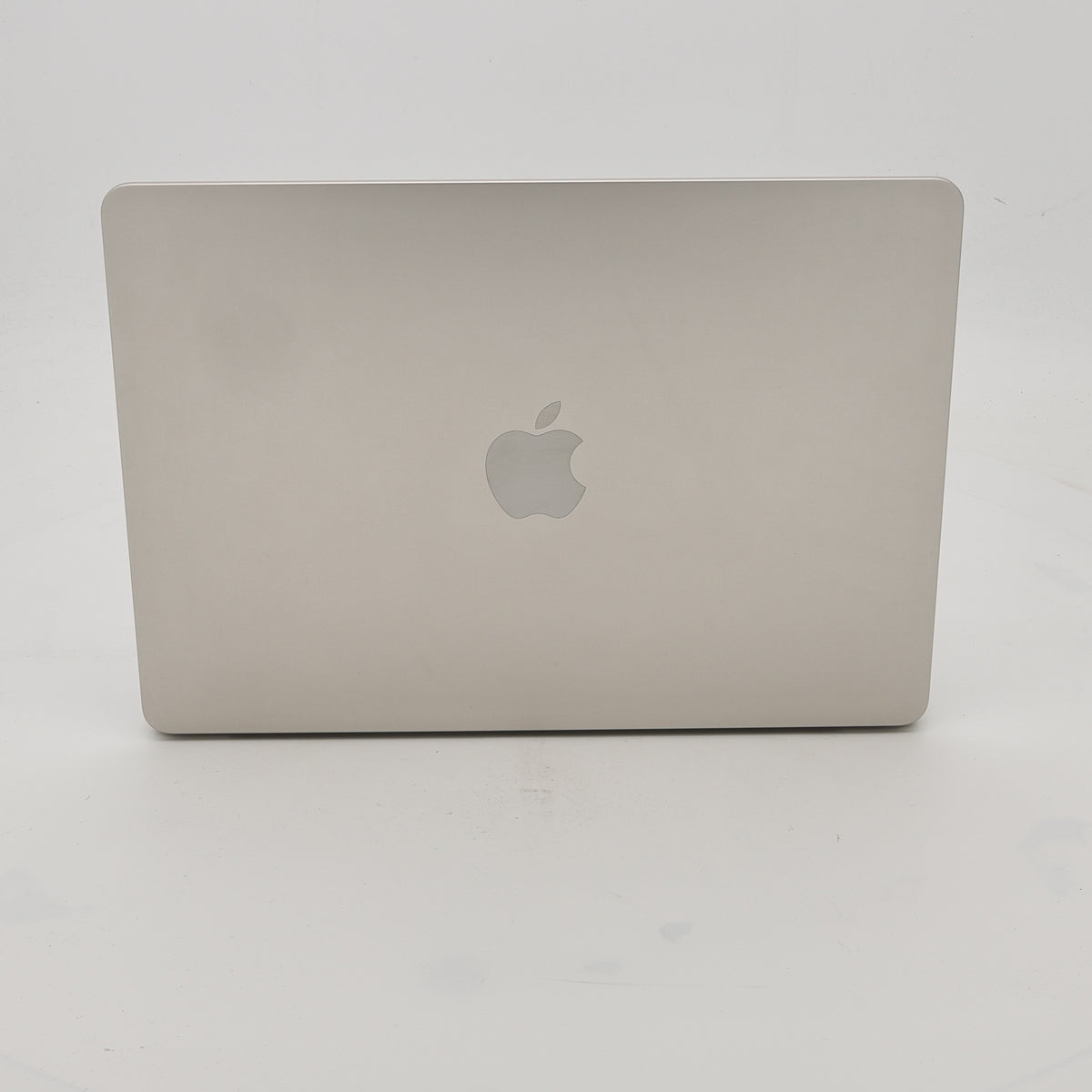 95新 Apple MacBook Air 22年 13寸 M2（8+8核） 8G RAM 256G SSD 星光色
