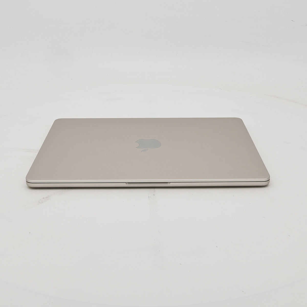 95新 Apple MacBook Air 22年 13寸 M2（8+8核） 8G RAM 256G SSD 星光色