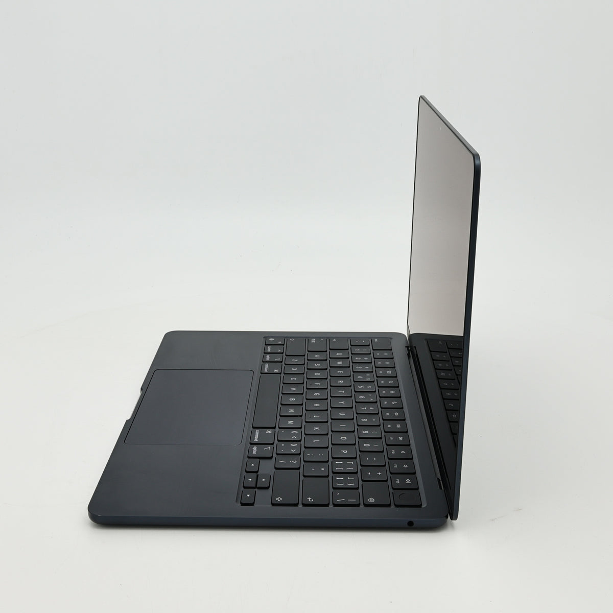 95新 Apple MacBook Air 22年 13寸 M2（8+8核） 8G RAM 256G SSD 午夜色
