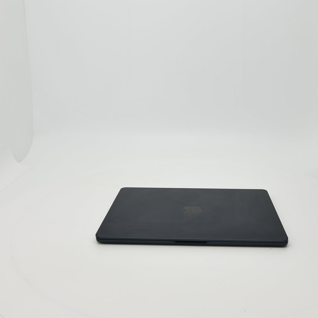 95新 Apple MacBook Air 22年 13寸 M2（8+8核） 8G RAM 256G SSD 午夜色