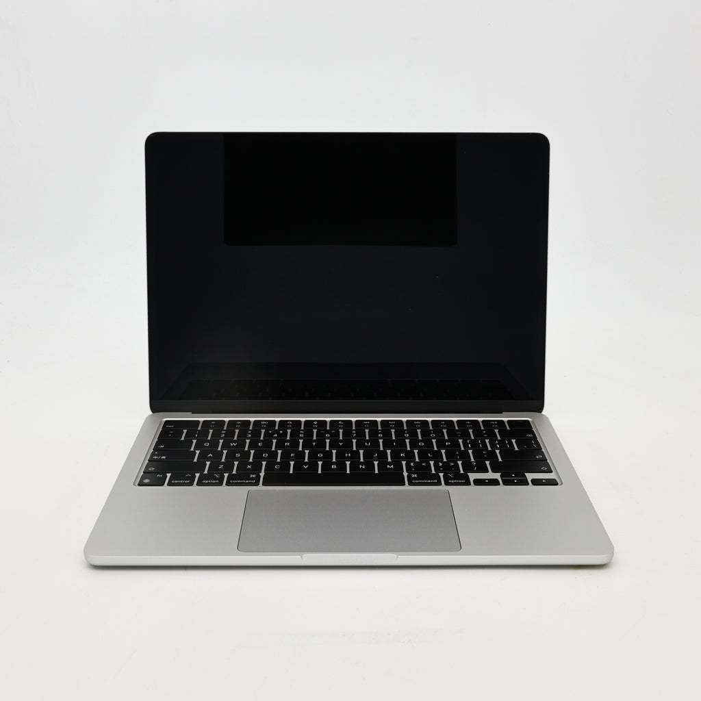 95新 Apple MacBook Air 22年 13寸 M2（8+8核） 8G RAM 256G SSD 銀色