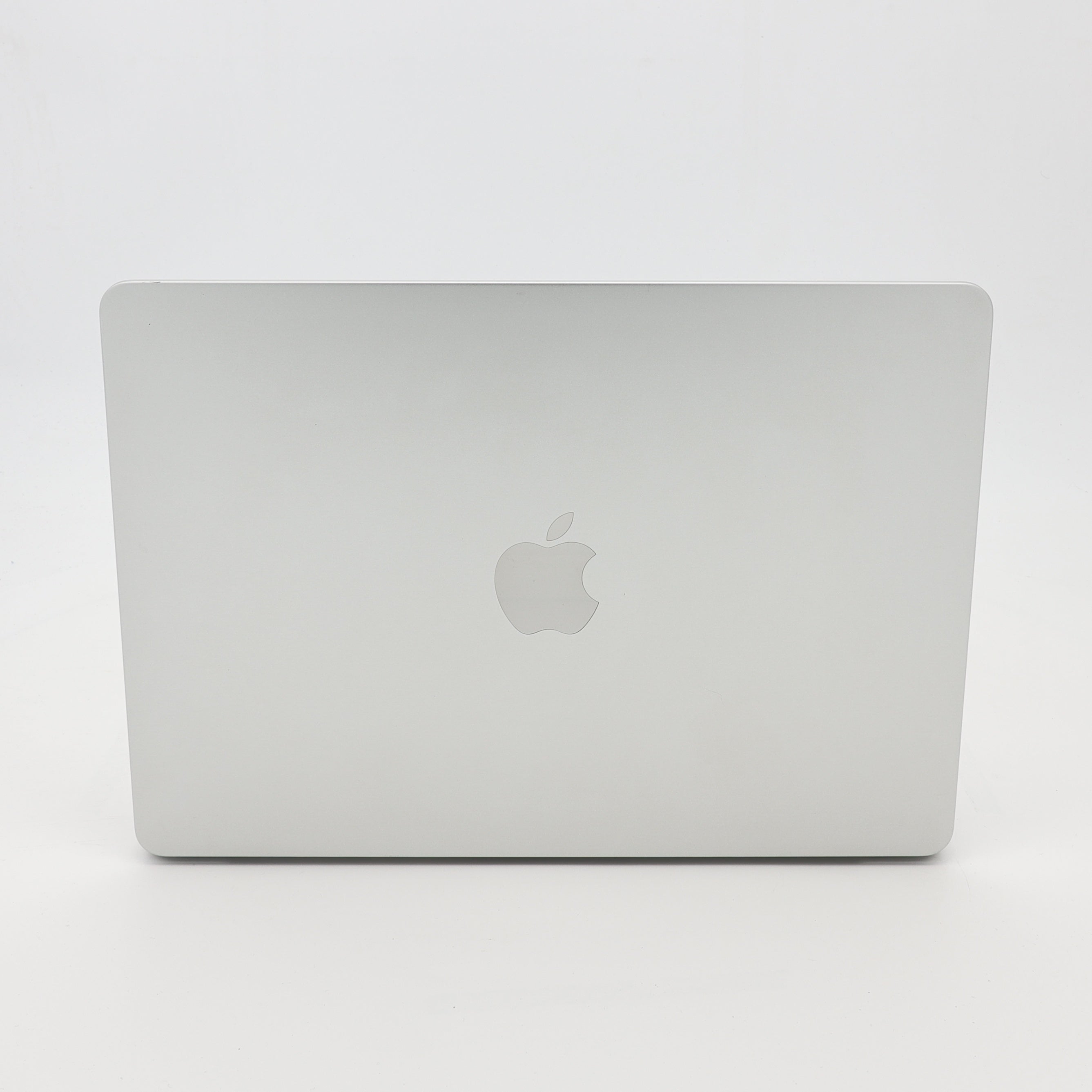 95新 Apple MacBook Air 22年 13寸 M2（8+8核） 8G RAM 256G SSD 銀色