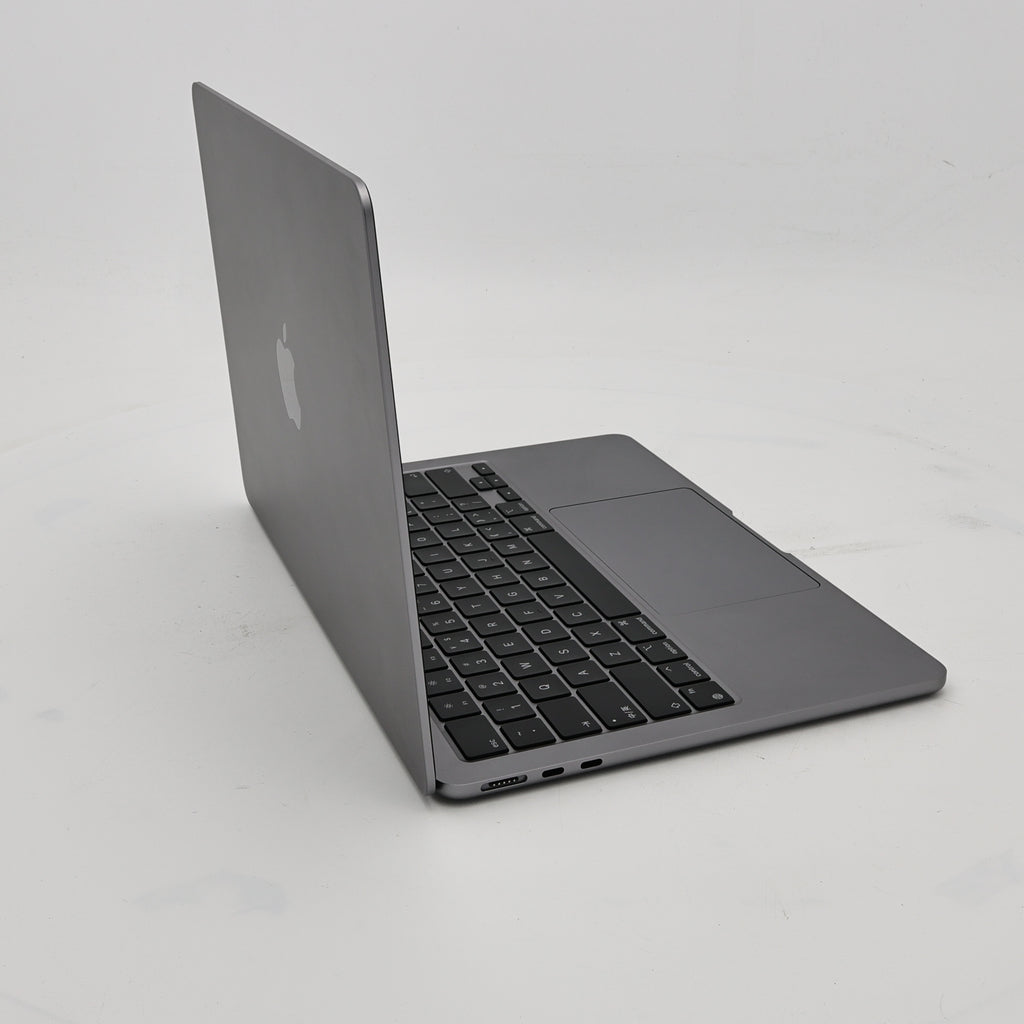 99新 Apple MacBook Air 22年 13寸 M2（8+8核） 8G RAM 256G SSD 深空灰色