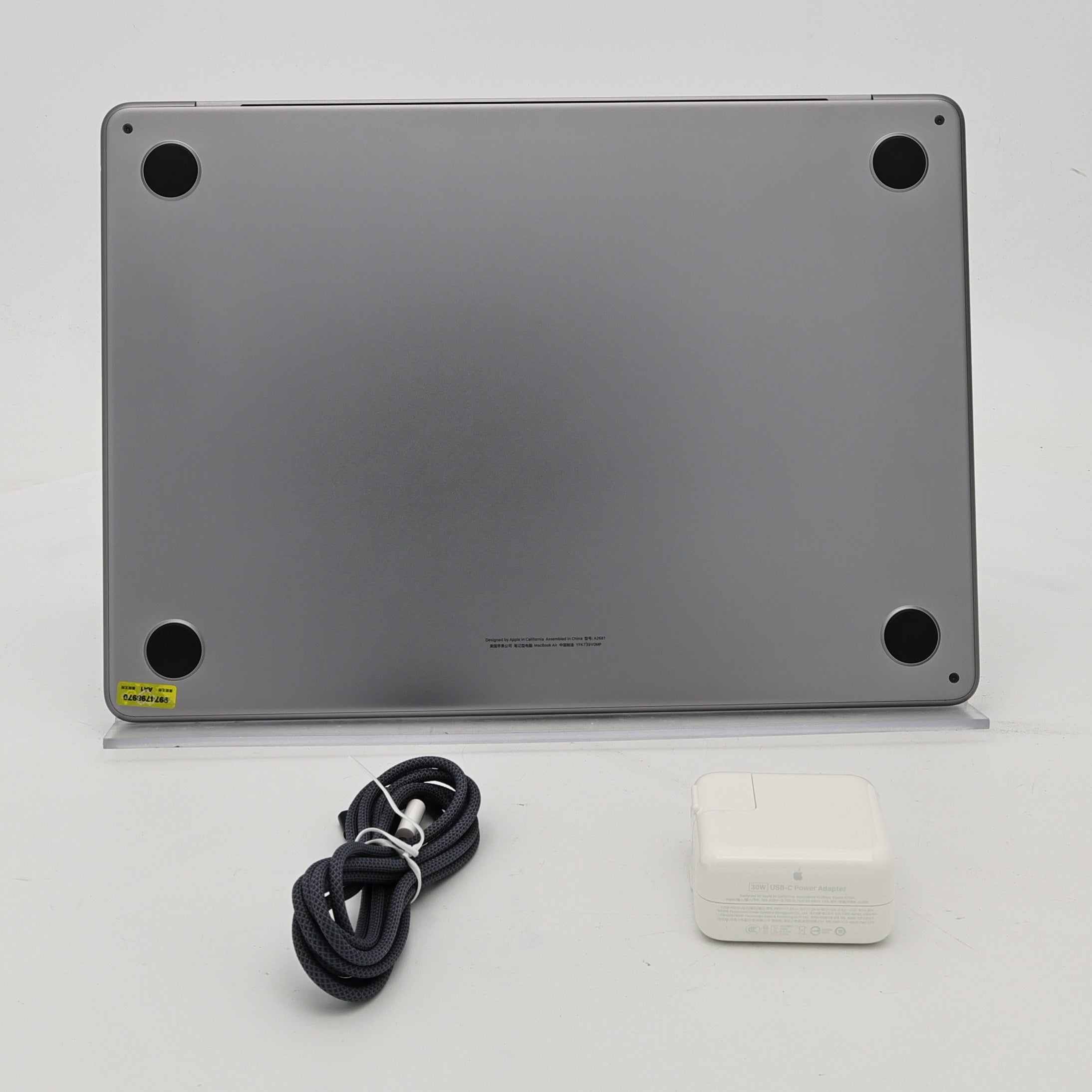 99新 Apple MacBook Air 22年 13寸 M2（8+8核） 8G RAM 256G SSD 深空灰色