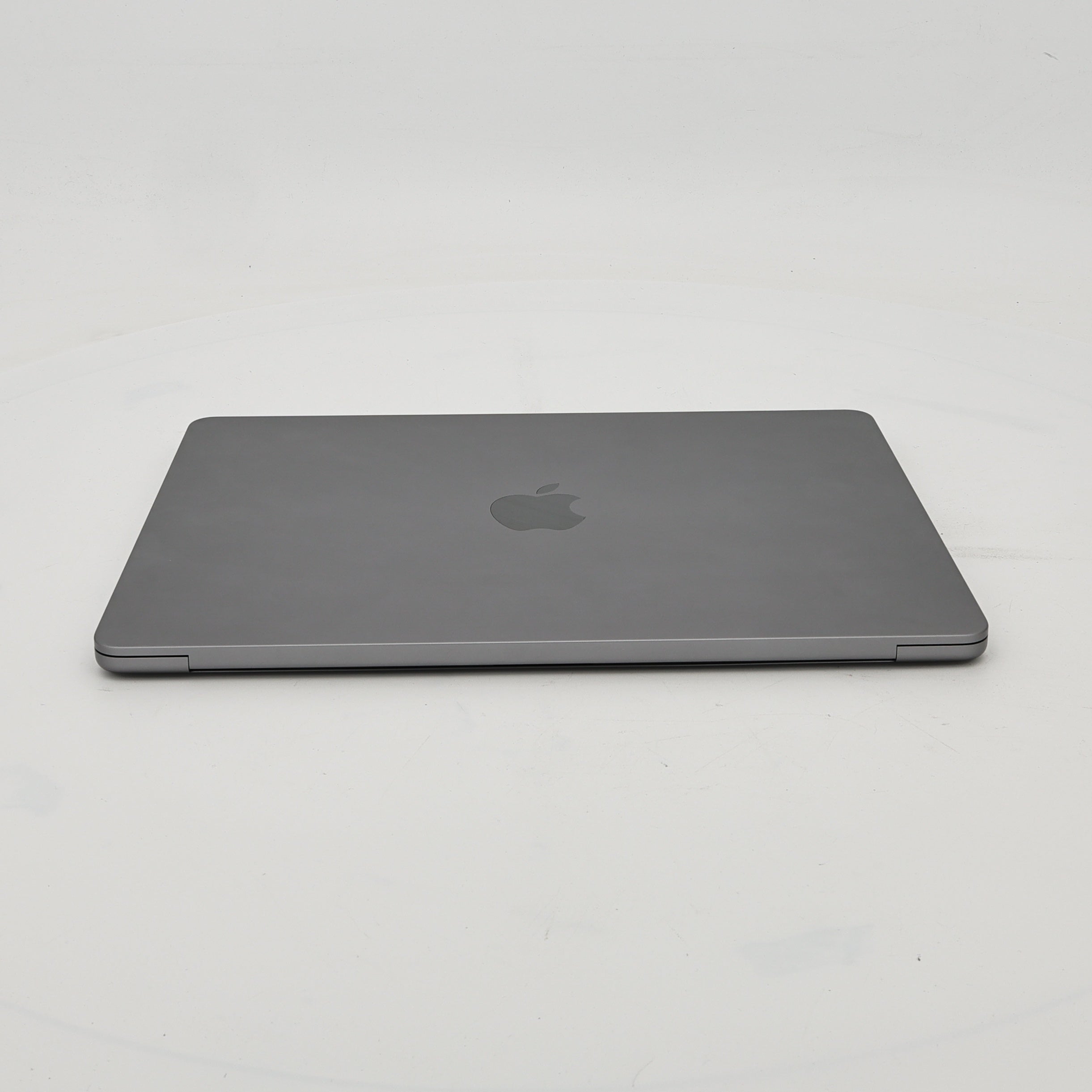 99新 Apple MacBook Air 22年 13寸 M2（8+8核） 8G RAM 256G SSD 深空灰色