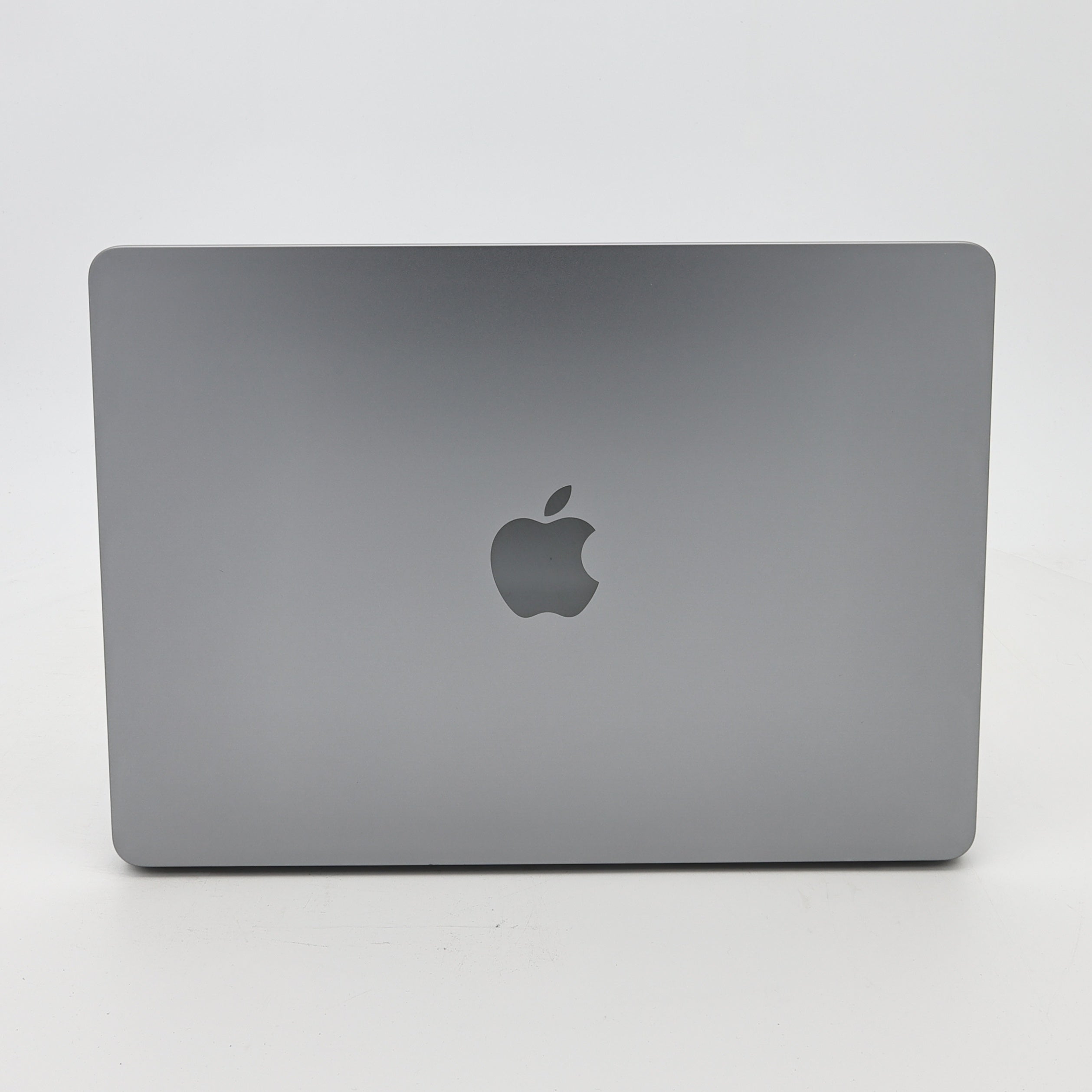 95新 Apple MacBook Air 22年 13寸 M2（8+8核） 8G RAM 256G SSD 深空灰色