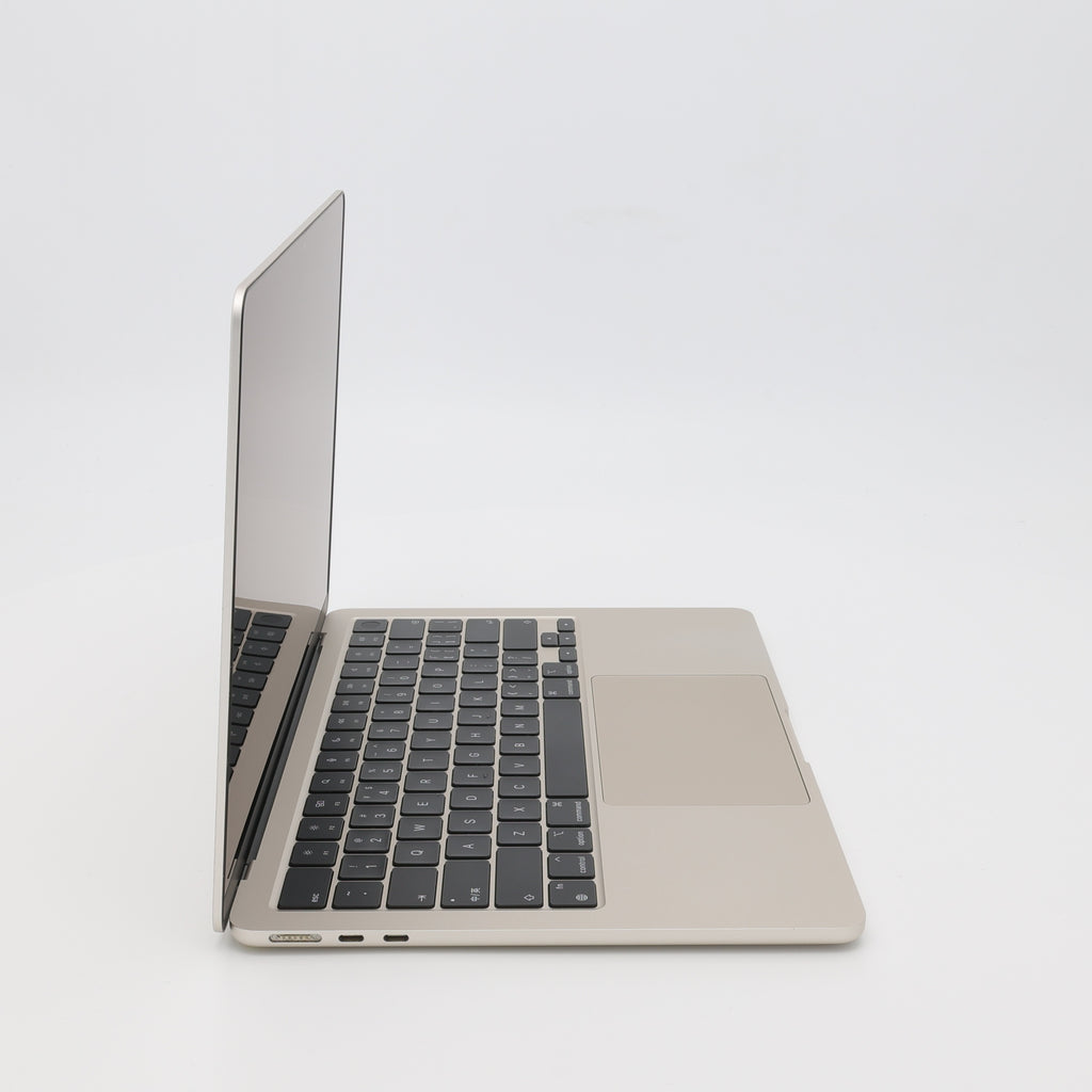 95新 Apple MacBook Air 22年 13寸 M2（8+10核） 8G RAM 512G SSD 星光色