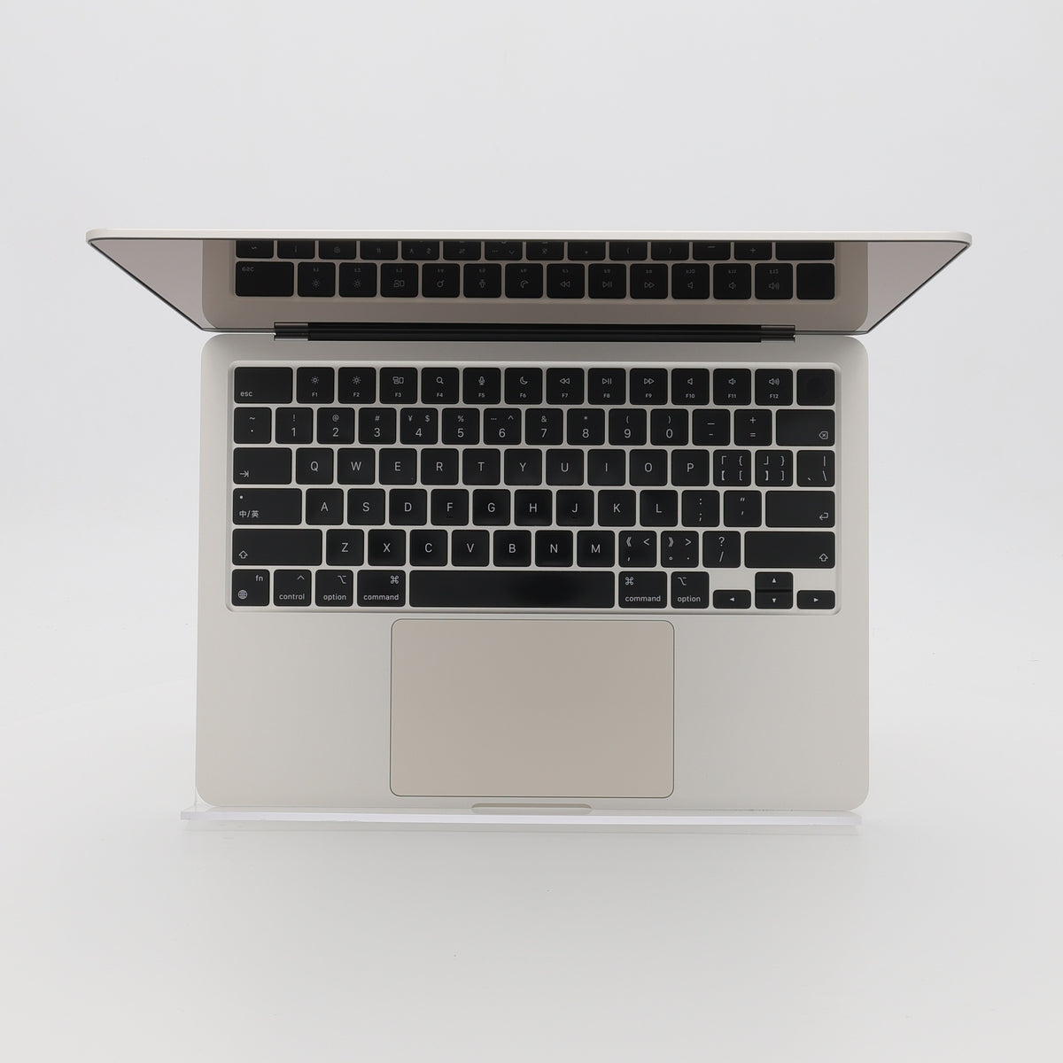 95新 Apple MacBook Air 22年 13寸 M2（8+10核） 8G RAM 512G SSD 星光色