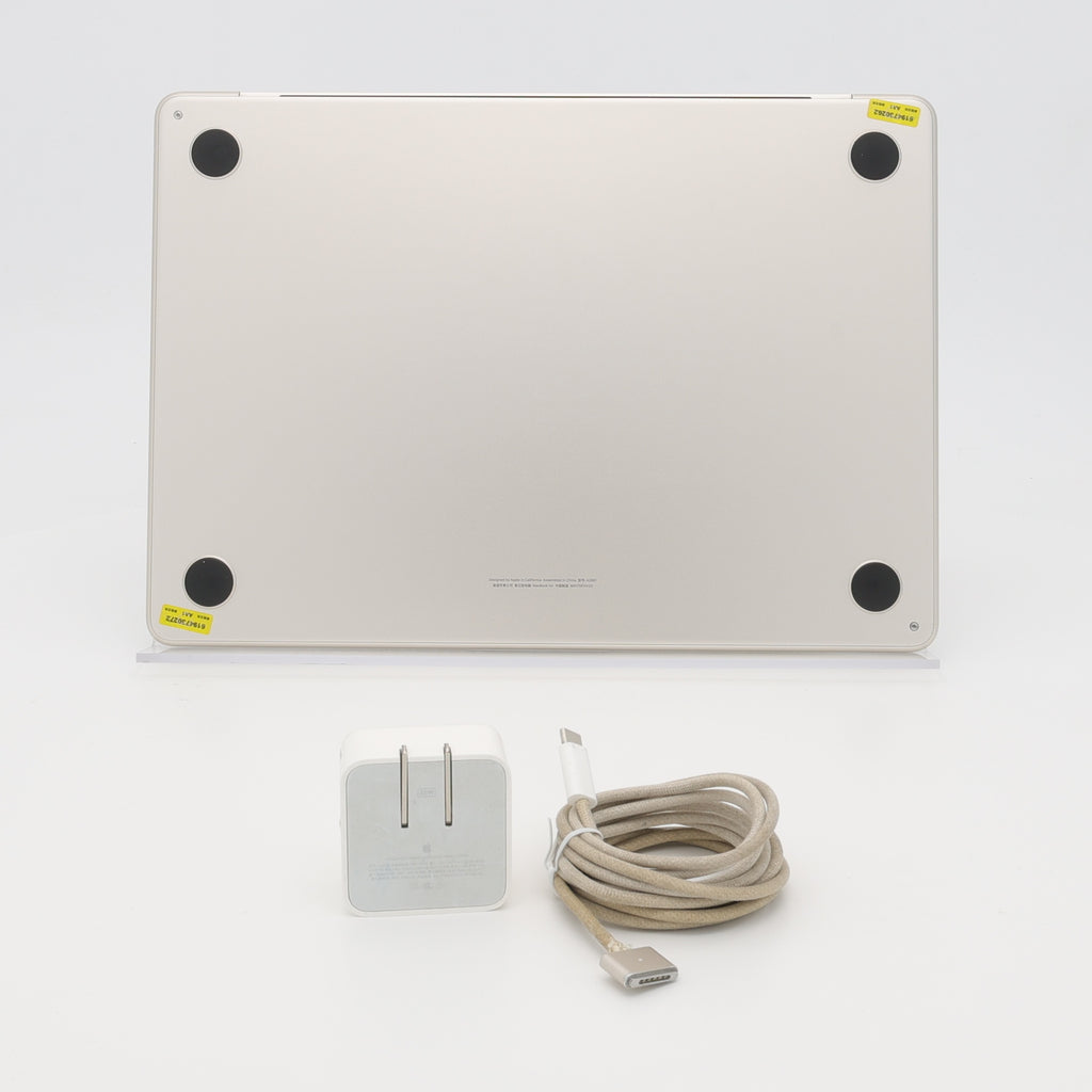 95新 Apple MacBook Air 22年 13寸 M2（8+10核） 8G RAM 512G SSD 星光色