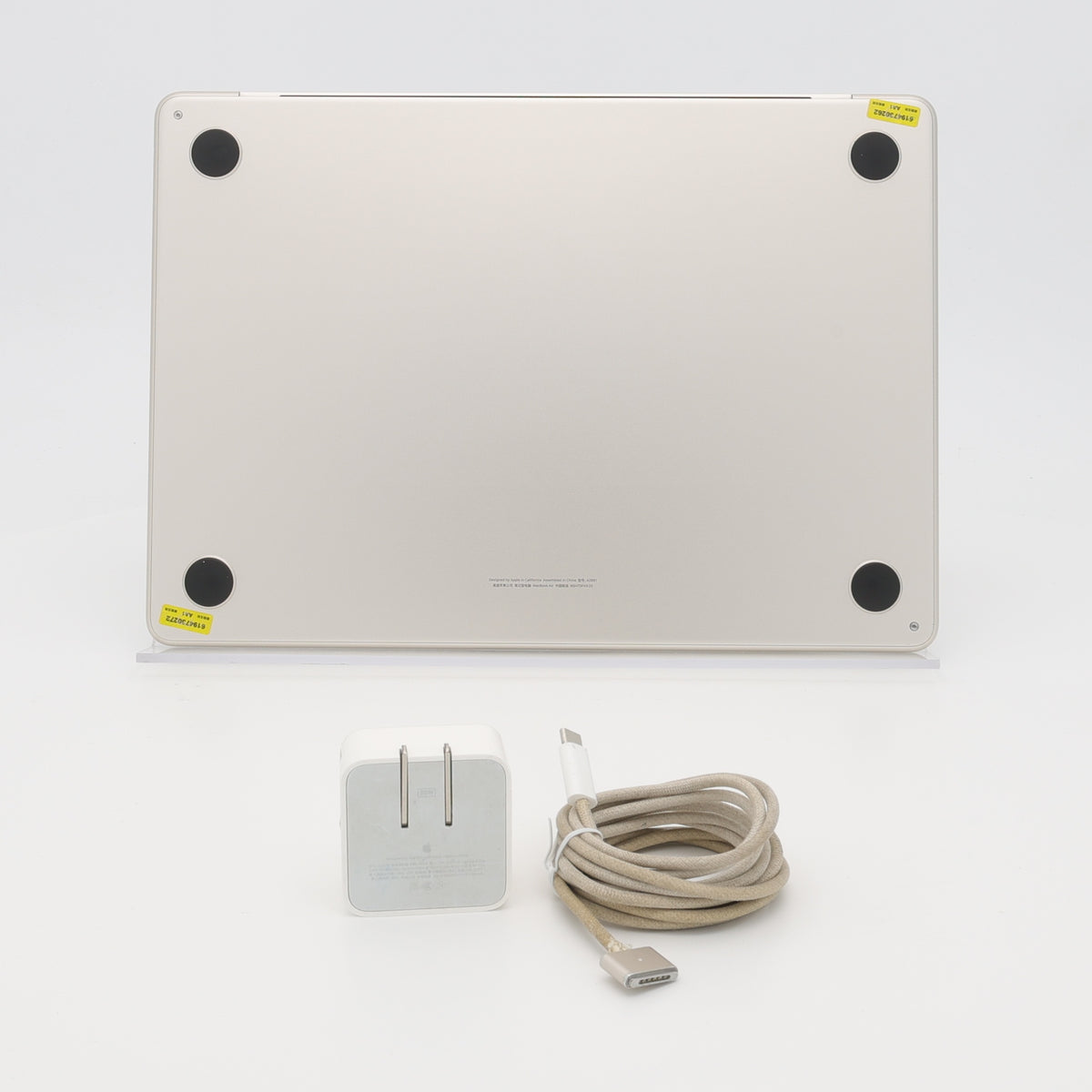 95新 Apple MacBook Air 22年 13寸 M2（8+10核） 8G RAM 512G SSD 星光色