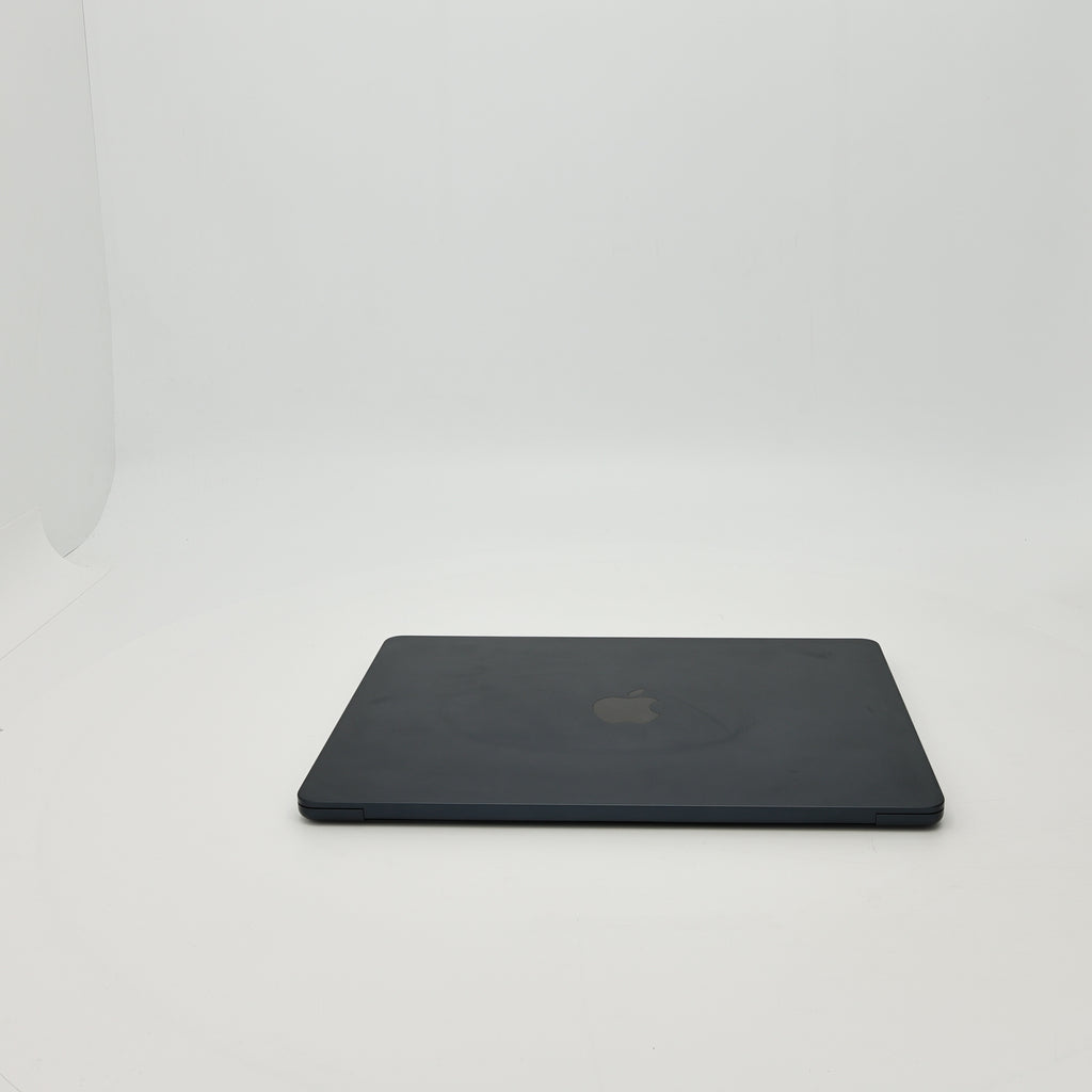 95新 Apple MacBook Air 22年 13寸 M2（8+8核） 8G RAM 256G SSD 午夜色