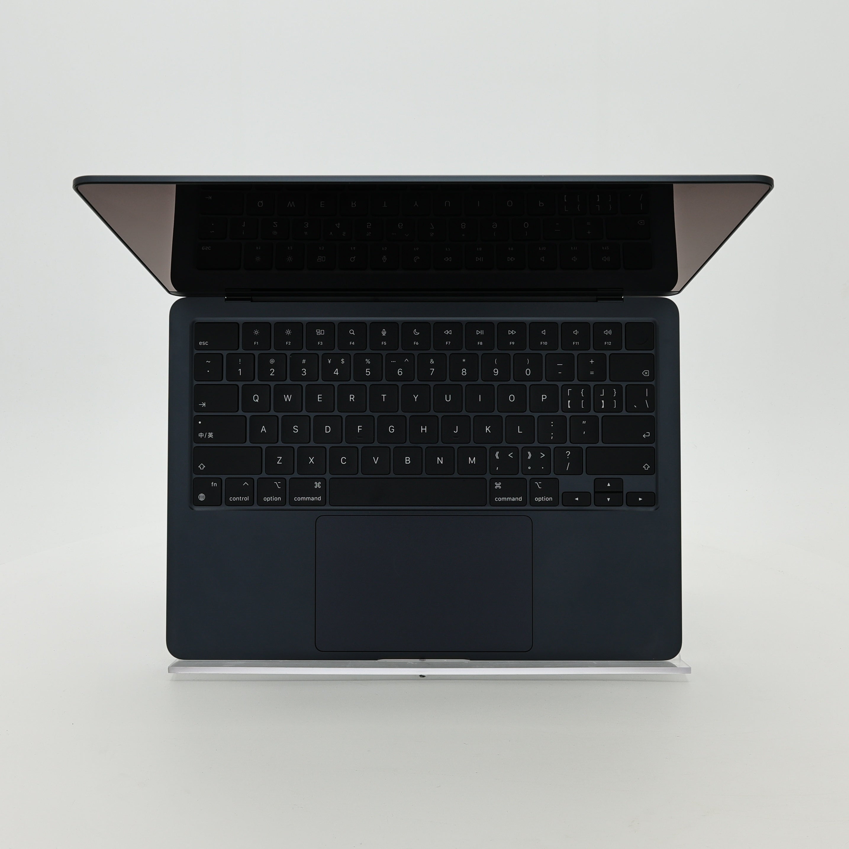 95新 Apple MacBook Air 22年 13寸 M2（8+8核） 8G RAM 256G SSD 午夜色
