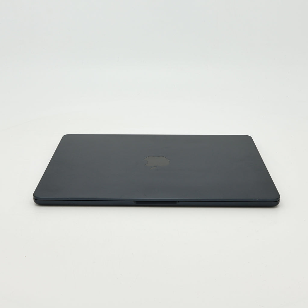 95新 Apple MacBook Air 22年 13寸 M2（8+8核） 8G RAM 256G SSD 午夜色