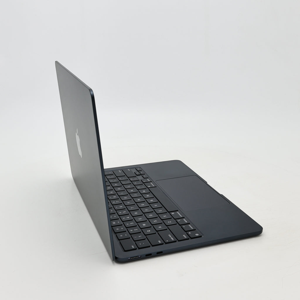 95新 Apple MacBook Air 22年 13寸 M2（8+8核） 8G RAM 256G SSD 午夜色