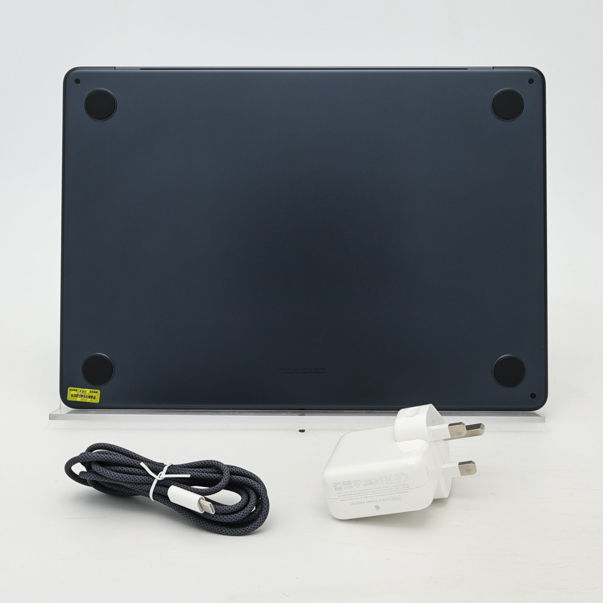 95新 Apple MacBook Air 22年 13寸 M2（8+8核） 8G RAM 256G SSD 午夜色