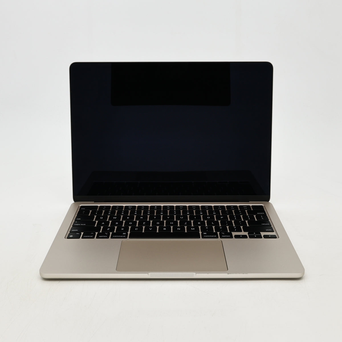 95新 Apple MacBook Air 22年 13寸 M2（8+10核） 8G RAM 512G SSD 星光色