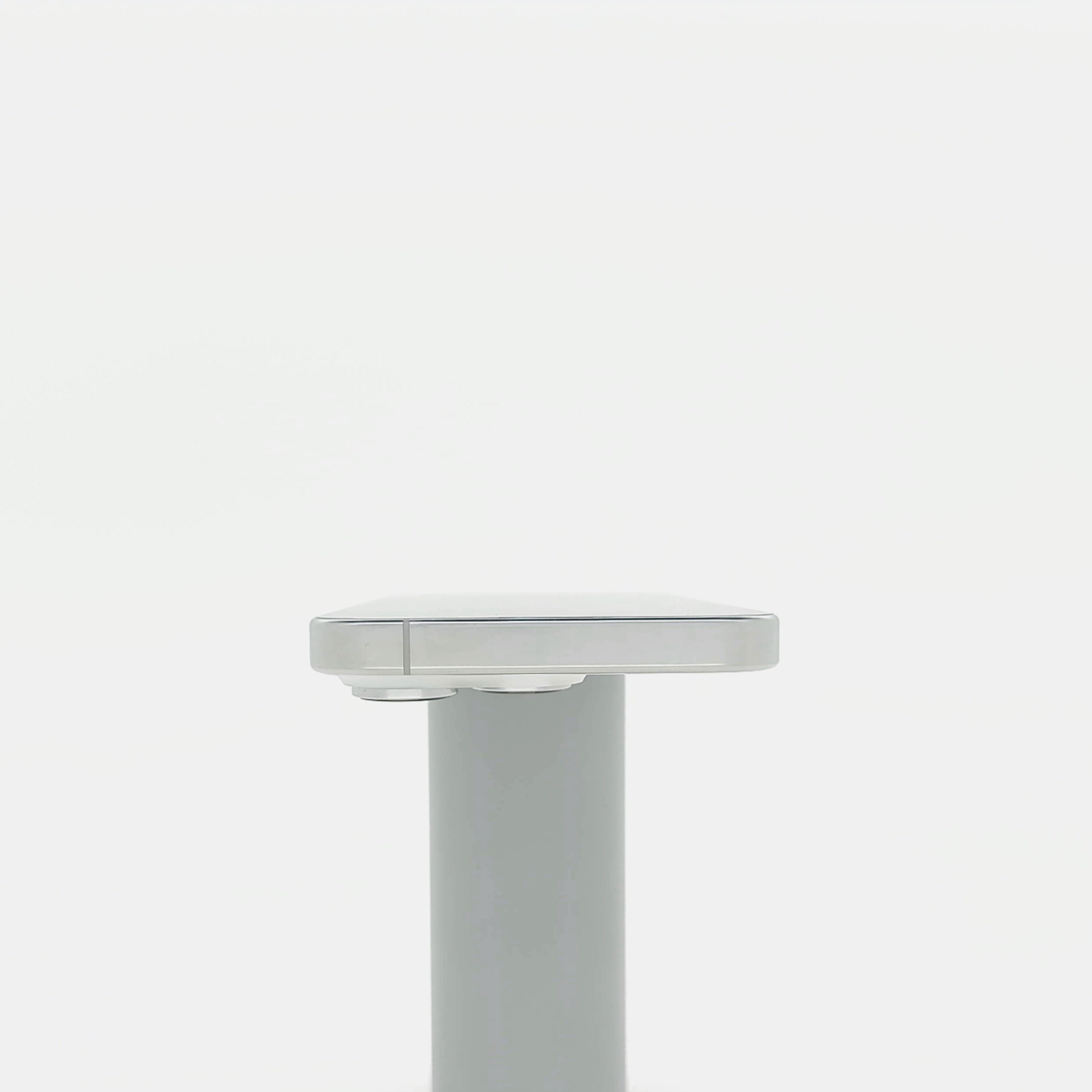 95新 Apple iPhone 16 Pro 128G 白色鈦金屬 中國大陸版