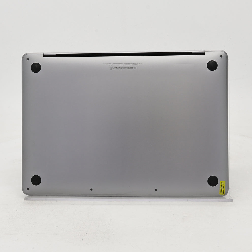 95新 Apple MacBook Pro 22年 13寸 M2（8+10核） 8G RAM 512G SSD 深空灰色