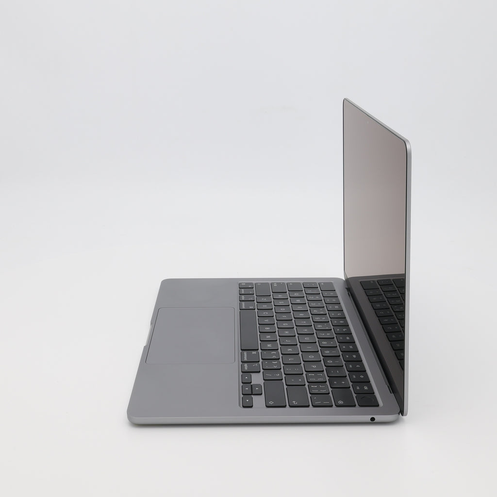 95新 Apple MacBook Air 22年 13寸 M2（8+8核） 8G RAM 256G SSD 深空灰色