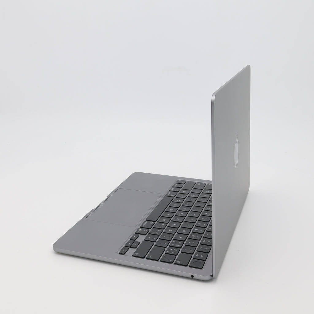 95新 Apple MacBook Air 22年 13寸 M2（8+8核） 8G RAM 256G SSD 深空灰色