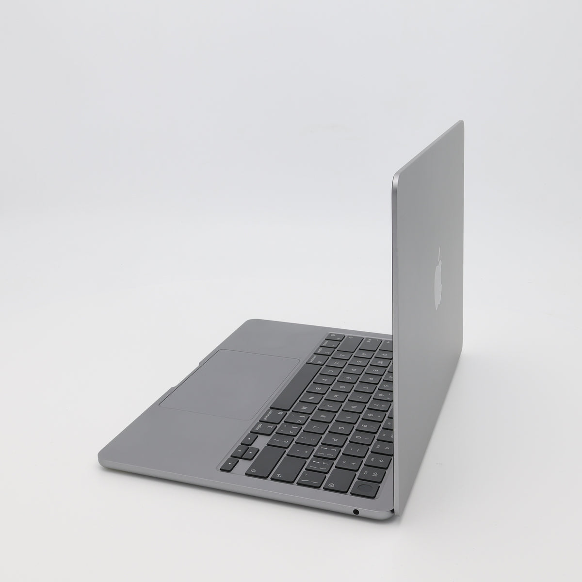 95新 Apple MacBook Air 22年 13寸 M2（8+8核） 8G RAM 256G SSD 深空灰色