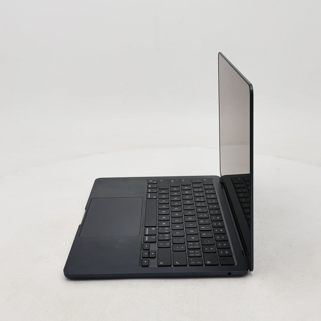 99新 Apple MacBook Air 24年 13寸 M3（8+8核） 8G RAM 256G SSD 午夜色