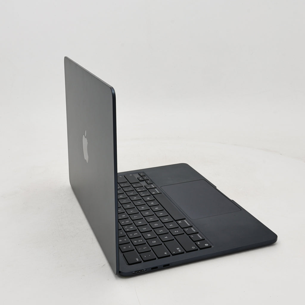 99新 Apple MacBook Air 24年 13寸 M3（8+8核） 8G RAM 256G SSD 午夜色