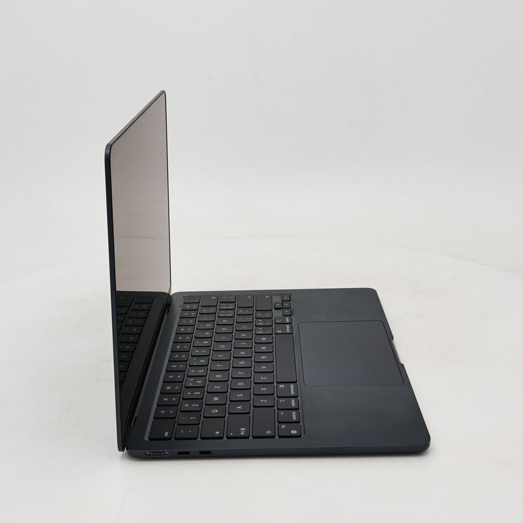 99新 Apple MacBook Air 24年 13寸 M3（8+8核） 8G RAM 256G SSD 午夜色