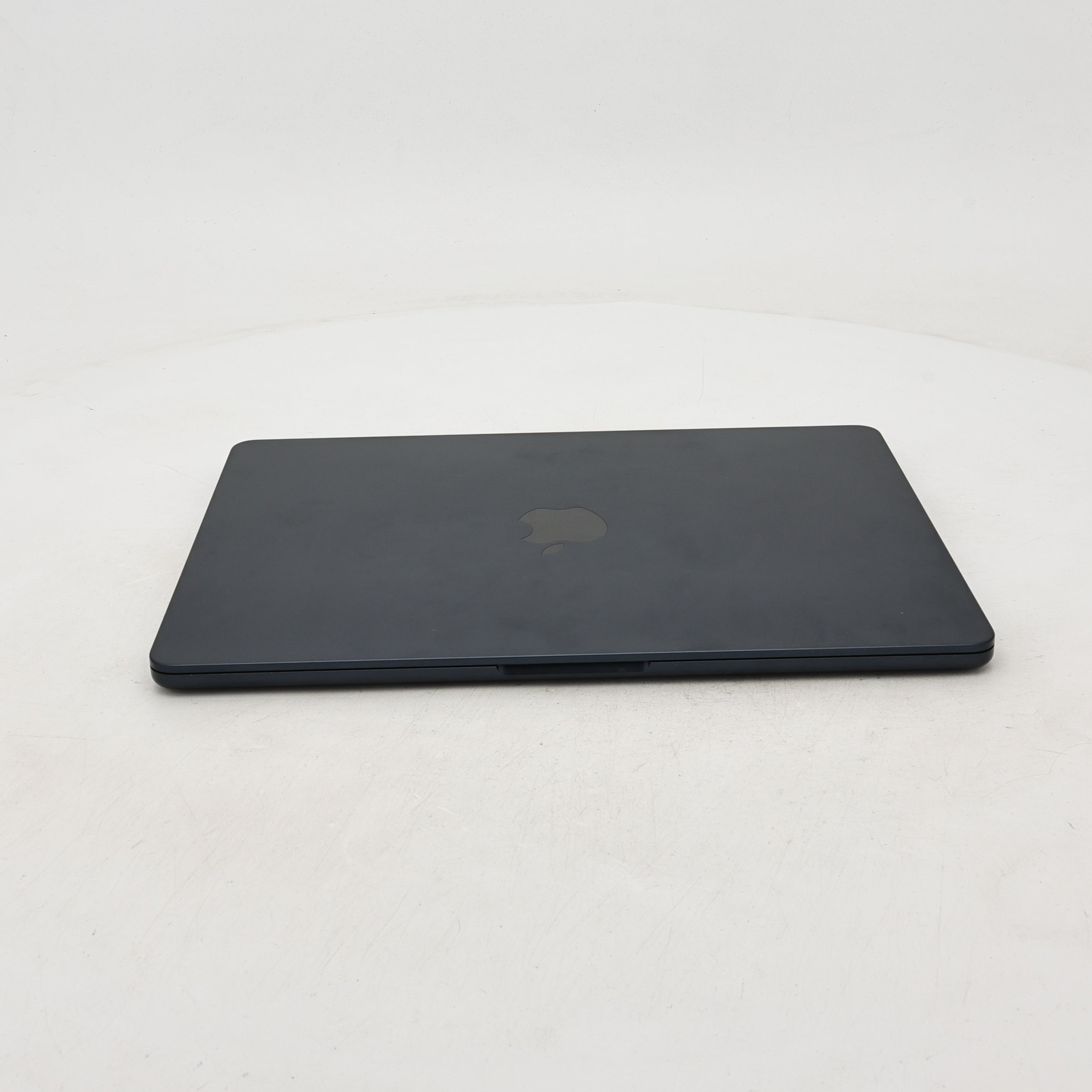 99新 Apple MacBook Air 24年 13寸 M3（8+8核） 8G RAM 256G SSD 午夜色