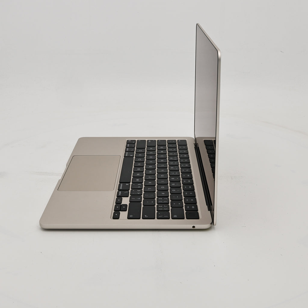 95新 Apple MacBook Air 22年 13寸 M2（8+8核） 8G RAM 256G SSD 星光色