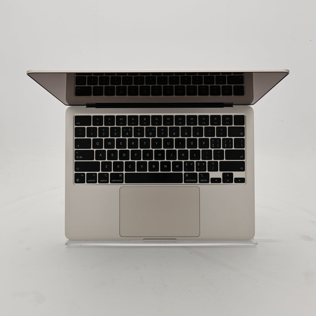 95新 Apple MacBook Air 22年 13寸 M2（8+8核） 8G RAM 256G SSD 星光色