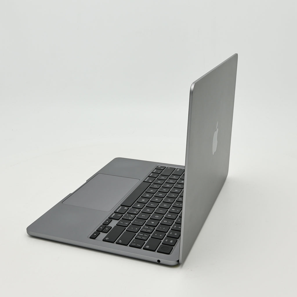 95新 Apple MacBook Air 22年 13寸 M2（8+10核） 8G RAM 512G SSD 深空灰色