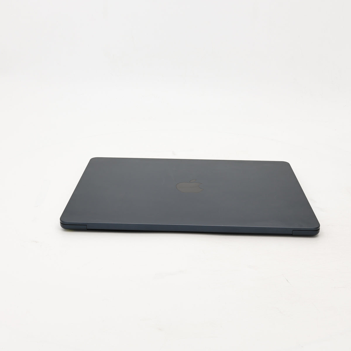 95新 Apple MacBook Air 22年 13寸 M2（8+10核） 8G RAM 512G SSD 午夜色