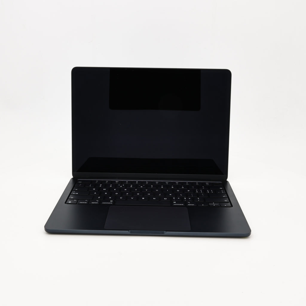 95新 Apple MacBook Air 22年 13寸 M2（8+8核） 8G RAM 256G SSD 午夜色