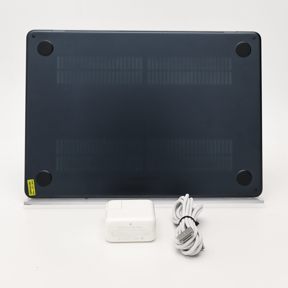 95新 Apple MacBook Air 22年 13寸 M2（8+8核） 8G RAM 256G SSD 午夜色