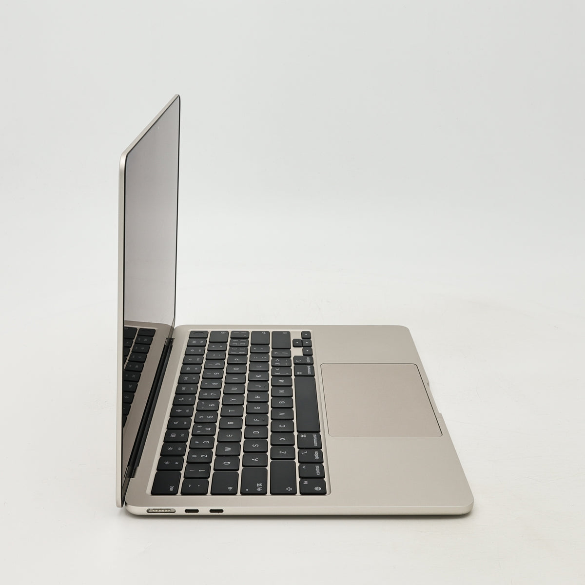 95新 Apple MacBook Air 22年 13寸 M2（8+8核） 8G RAM 256G SSD 星光色