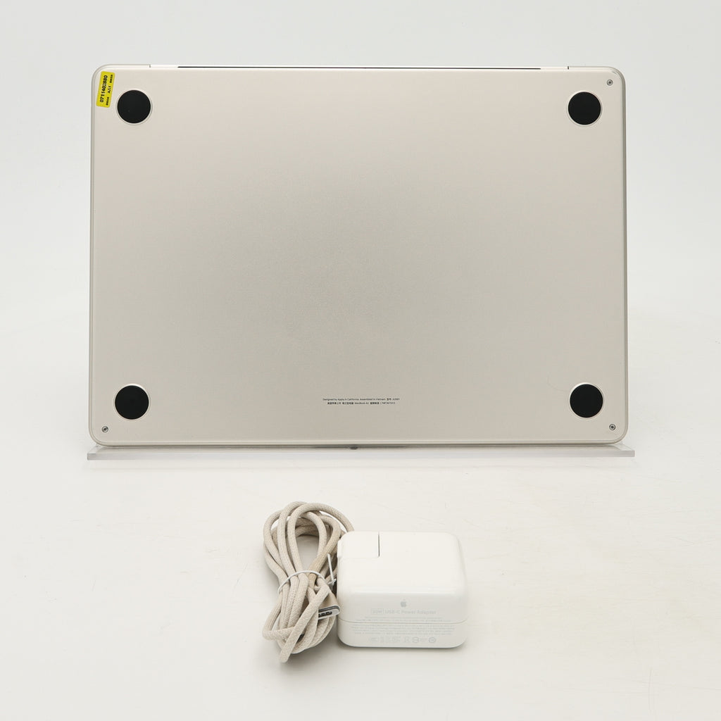 95新 Apple MacBook Air 22年 13寸 M2（8+8核） 8G RAM 256G SSD 星光色
