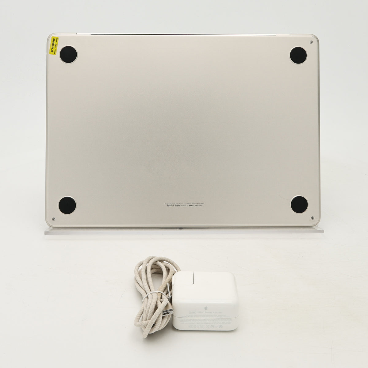 95新 Apple MacBook Air 22年 13寸 M2（8+8核） 8G RAM 256G SSD 星光色
