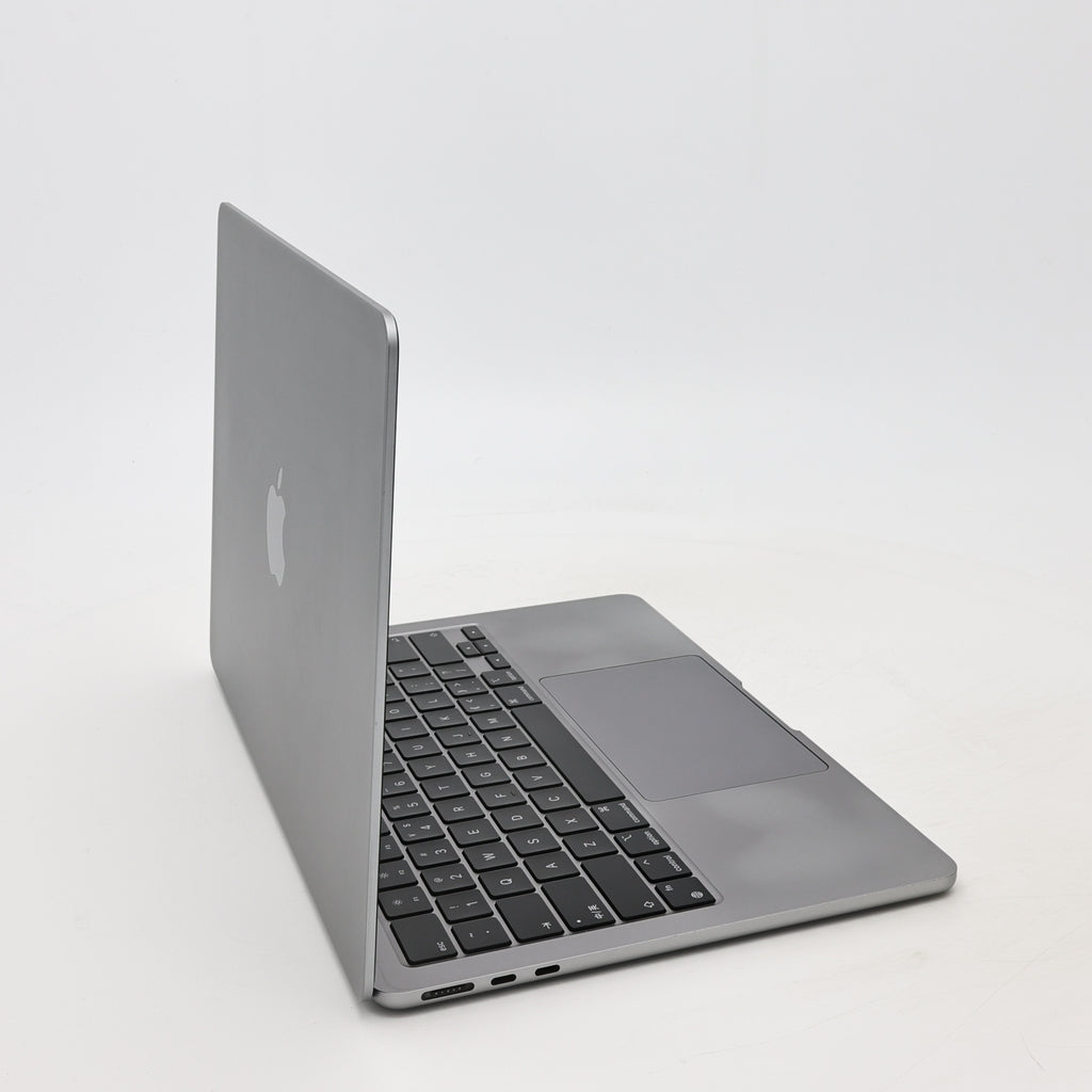 95新 Apple MacBook Air 22年 13寸 M2（8+8核） 8G RAM 256G SSD 深空灰色
