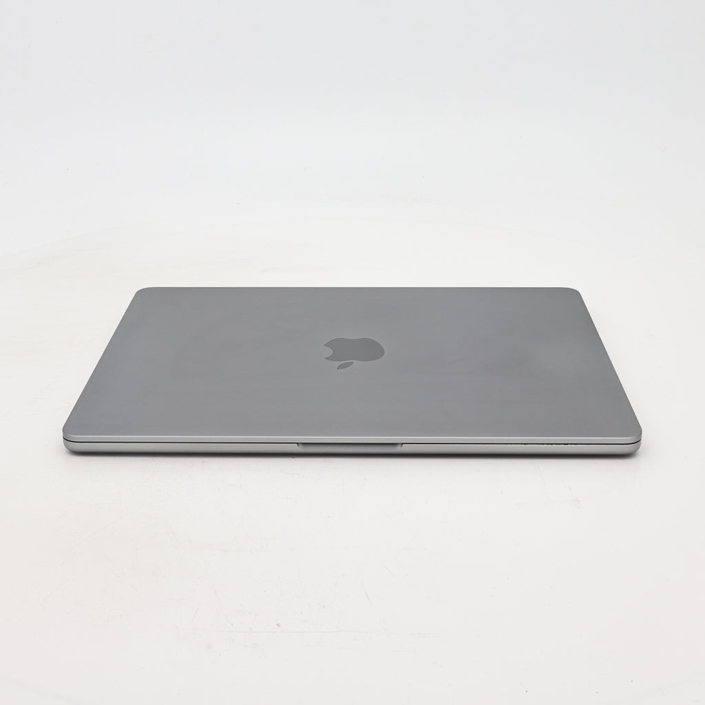 95新 Apple MacBook Air 22年 13寸 M2（8+8核） 8G RAM 256G SSD 深空灰色