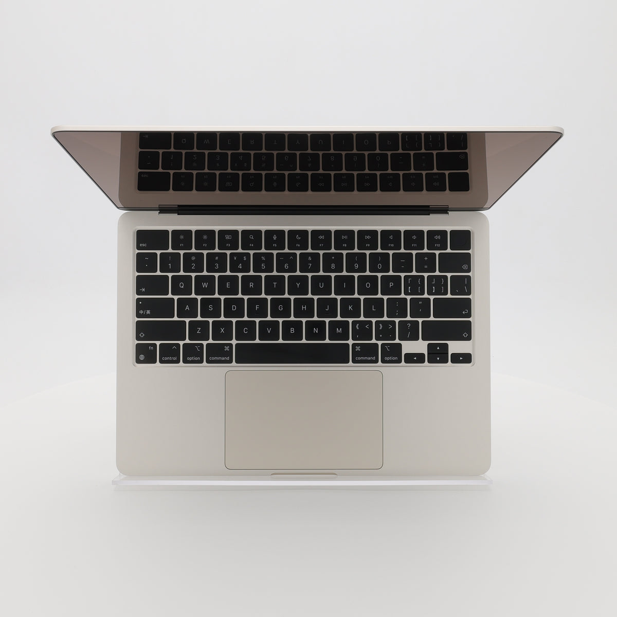 95新 Apple MacBook Air 22年 13寸 M2（8+10核） 8G RAM 512G SSD 星光色
