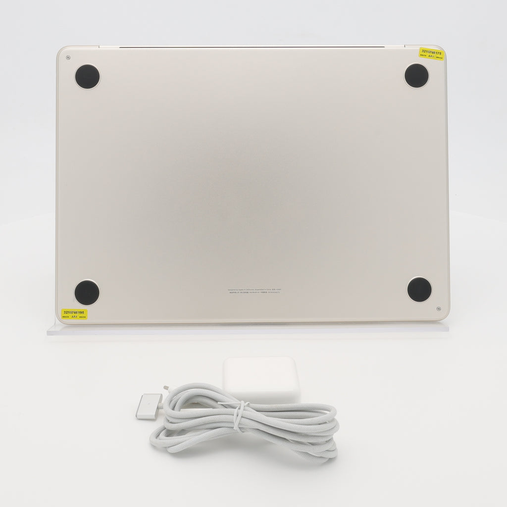 95新 Apple MacBook Air 22年 13寸 M2（8+10核） 8G RAM 512G SSD 星光色