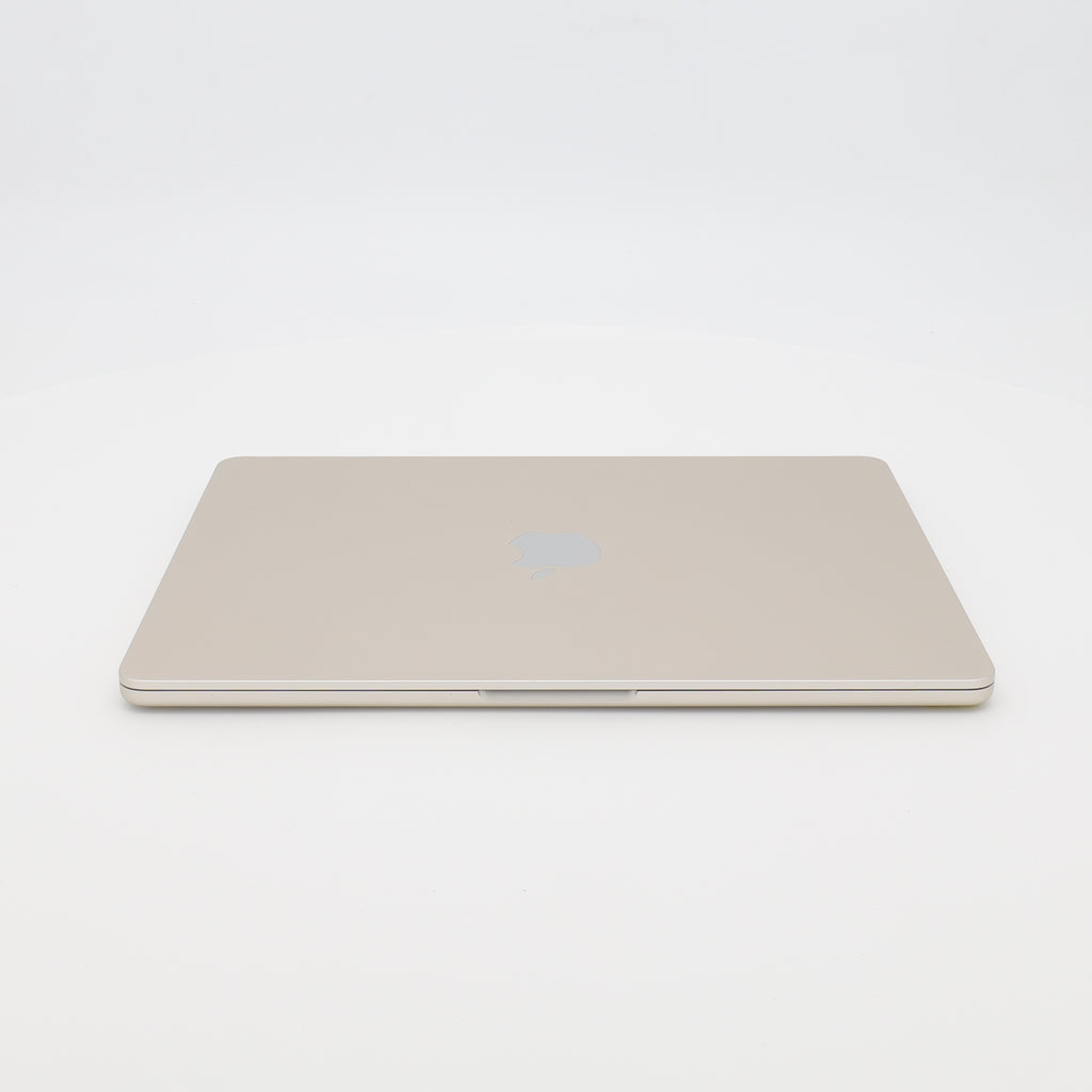 95新 Apple MacBook Air 22年 13寸 M2（8+10核） 8G RAM 512G SSD 星光色