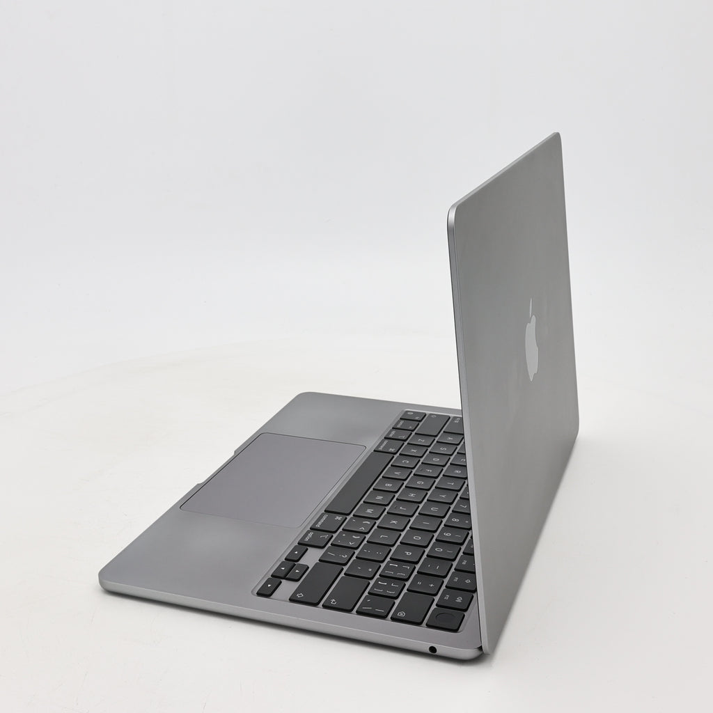 95新 Apple MacBook Air 22年 13寸 M2（8+8核） 8G RAM 256G SSD 深空灰色