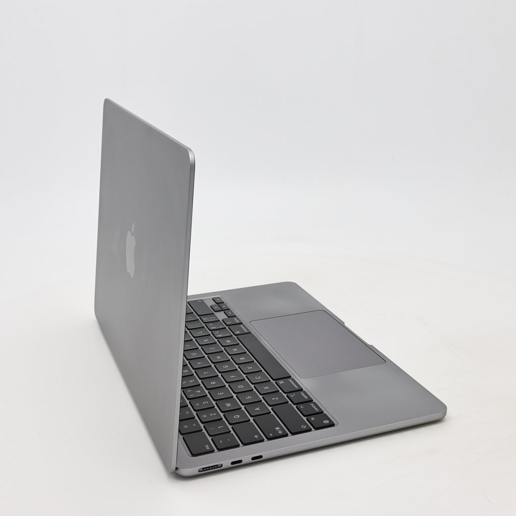 95新 Apple MacBook Air 22年 13寸 M2（8+8核） 8G RAM 256G SSD 深空灰色