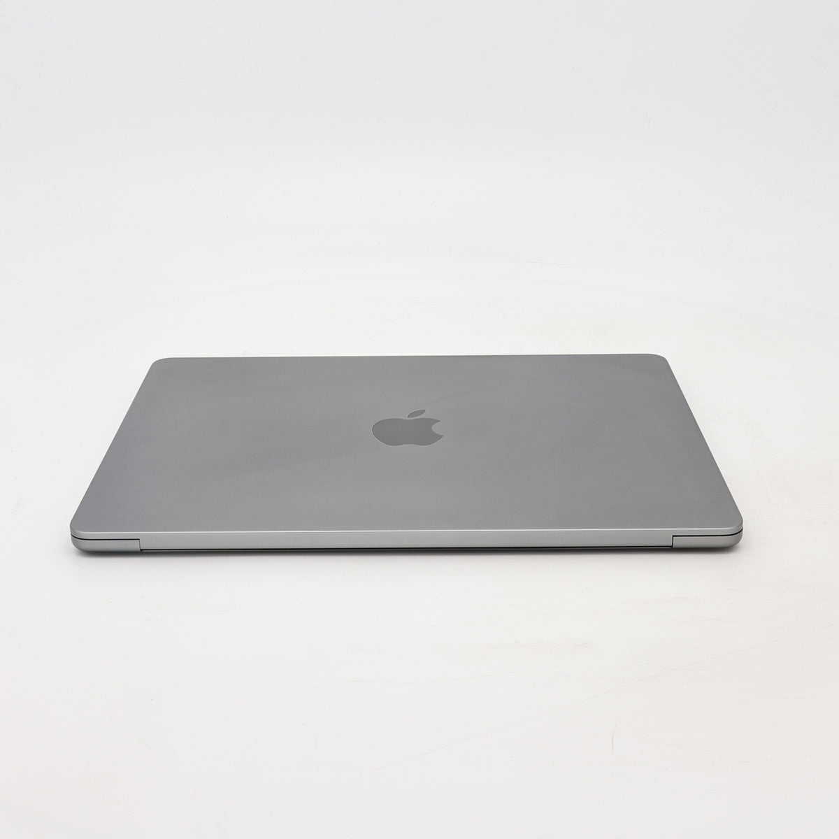95新 Apple MacBook Air 22年 13寸 M2（8+8核） 8G RAM 256G SSD 深空灰色