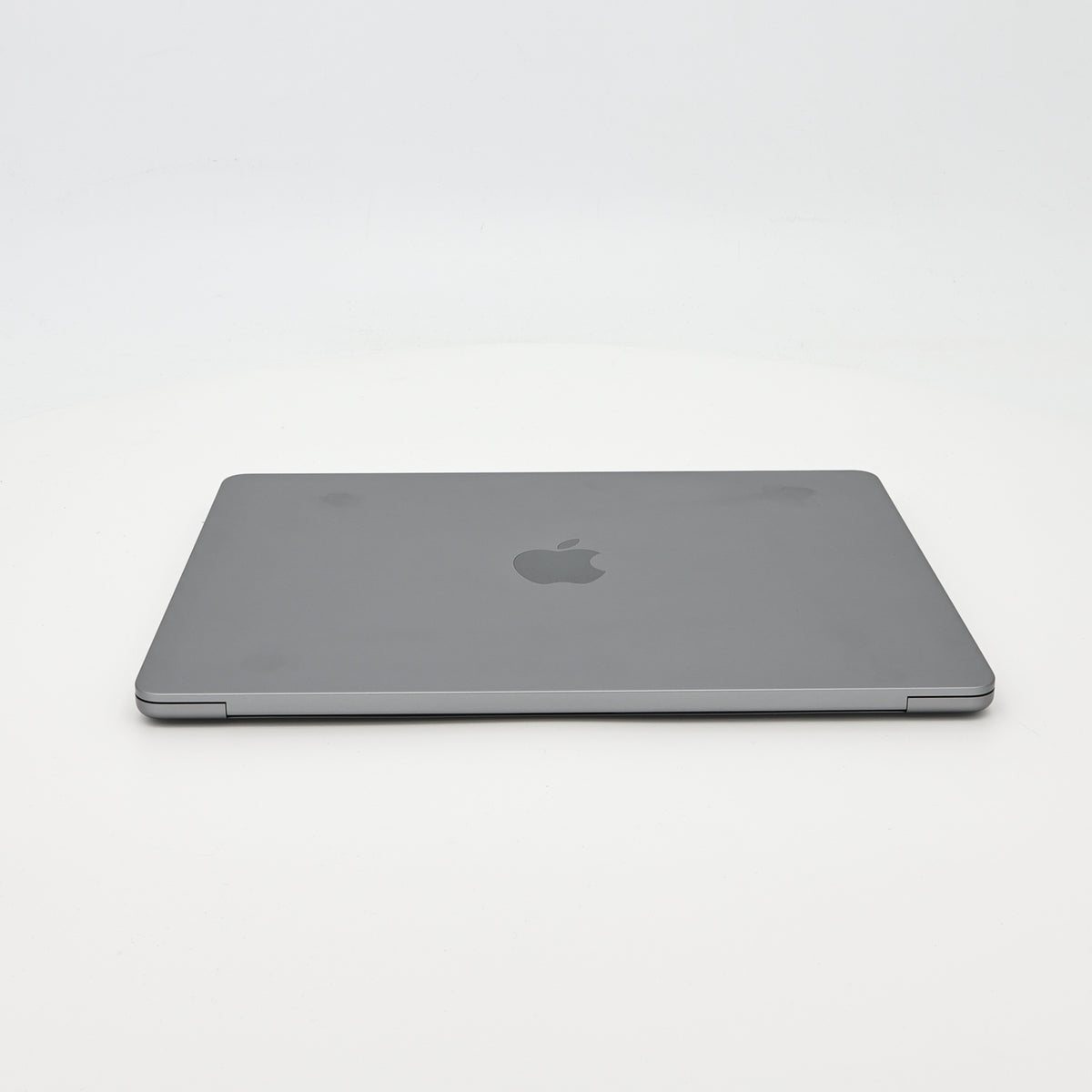 99新 Apple MacBook Air 22年 13寸 M2（8+10核） 8G RAM 512G SSD 深空灰色
