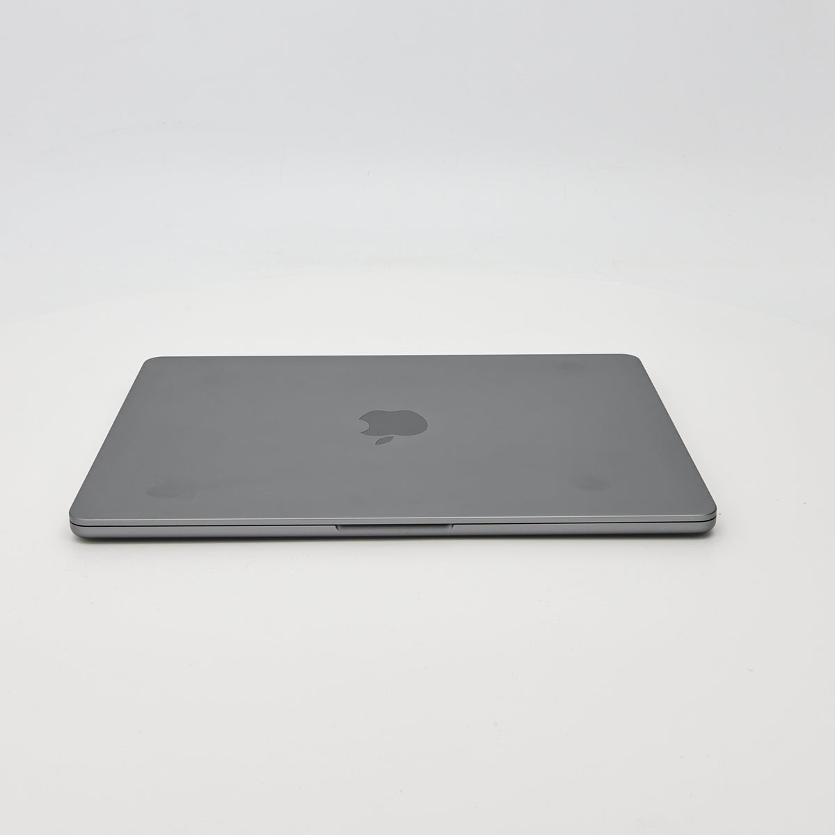 99新 Apple MacBook Air 22年 13寸 M2（8+10核） 8G RAM 512G SSD 深空灰色