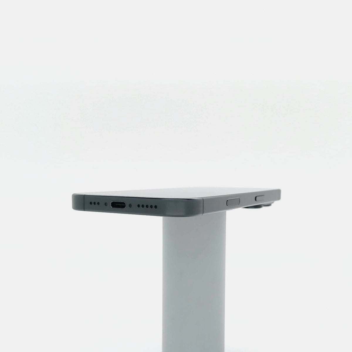 95新 Apple iPhone 16 Pro 128G 黑色鈦金屬 中國大陸版