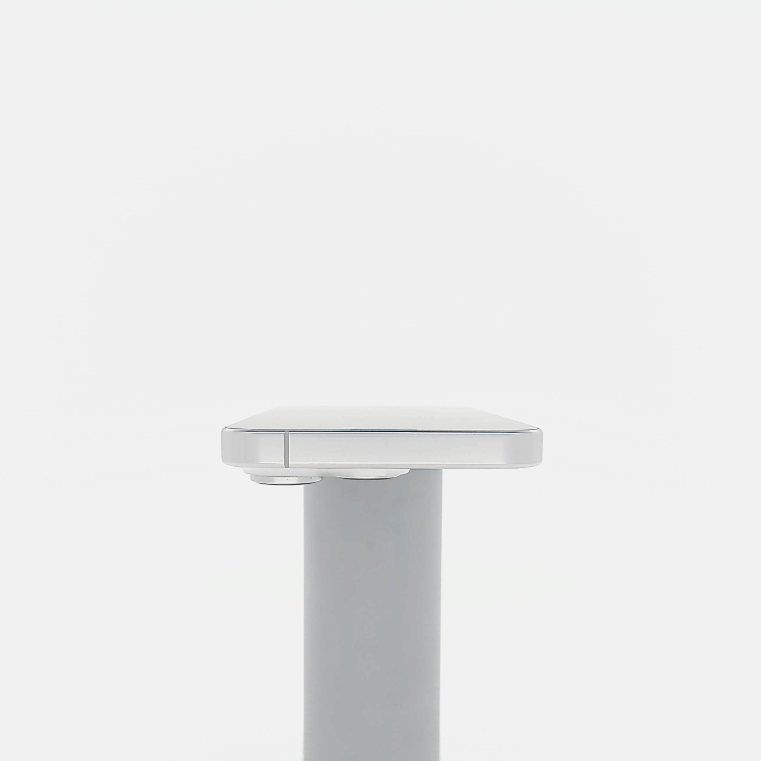 95新 Apple iPhone 16 Pro 128G 白色鈦金屬 中國大陸資源機